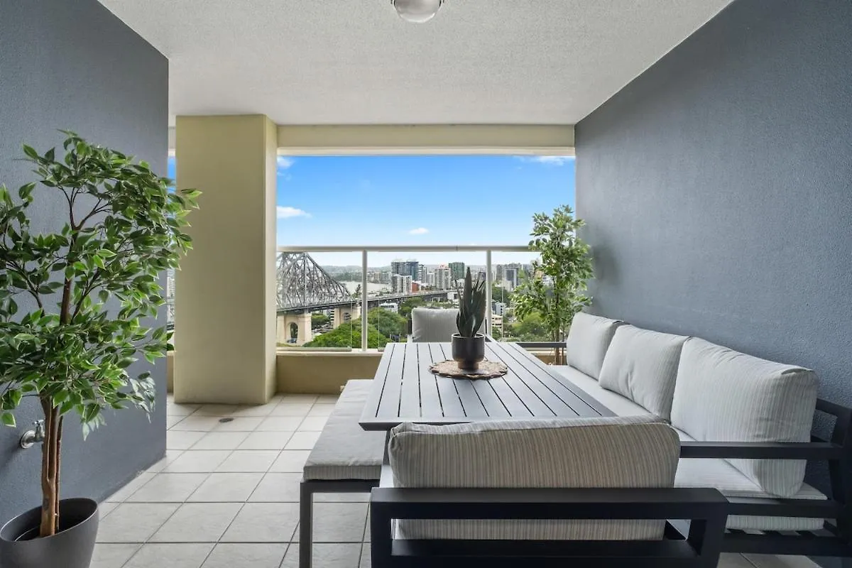 The Executive 1Bed-1Bath-1Car Views - Cbd Apartment Brisbane